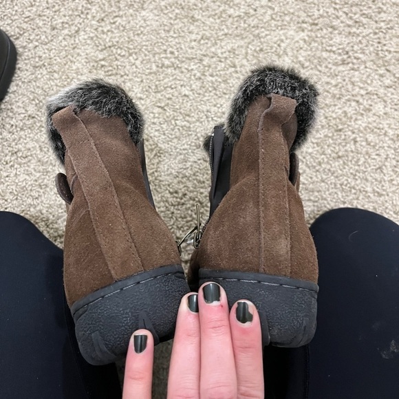 Khombu All Weather Lindsey Boot - Picture 9 of 10